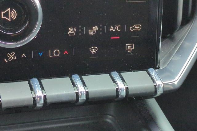 2025 GMC Acadia AT4