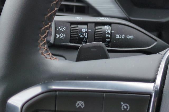 2025 GMC Acadia AT4