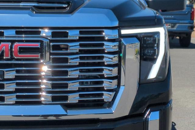 2025 GMC Sierra 3500 HD Denali