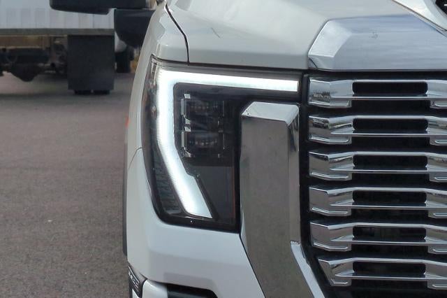 2025 GMC Sierra 3500 HD Denali