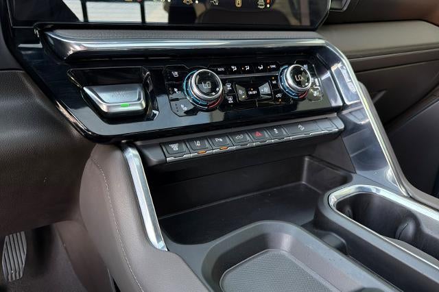 2025 GMC Sierra 3500 HD Denali