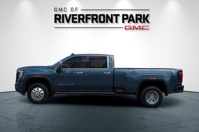 2026 GMC Sierra 3500 HD Denali Ultimate DRW