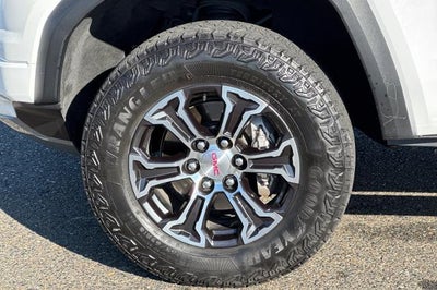 2023 GMC Canyon AT4