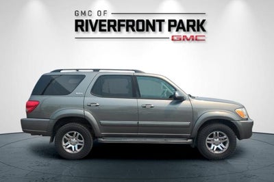2005 Toyota Sequoia SR5