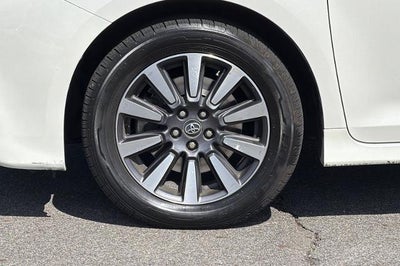 2019 Toyota Sienna XLE