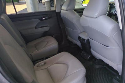 2020 Toyota Highlander Hybrid XLE