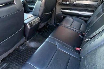 2017 Toyota Tundra 4WD Platinum