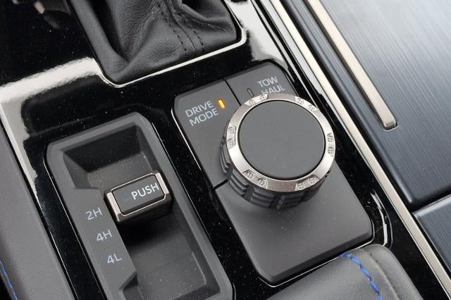 2026 Toyota TUNDRA 4WD PLATINUM H