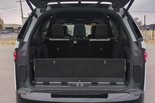 2023 Land Rover Discovery HSE R-Dynamic