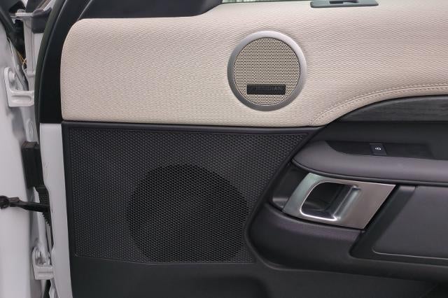 2023 Land Rover Discovery HSE R-Dynamic