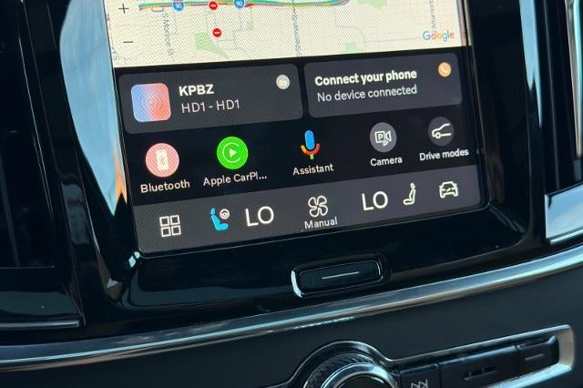 2022 Volvo V90 Cross Country Base