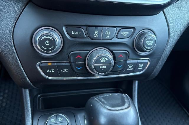2022 Jeep Cherokee Trailhawk