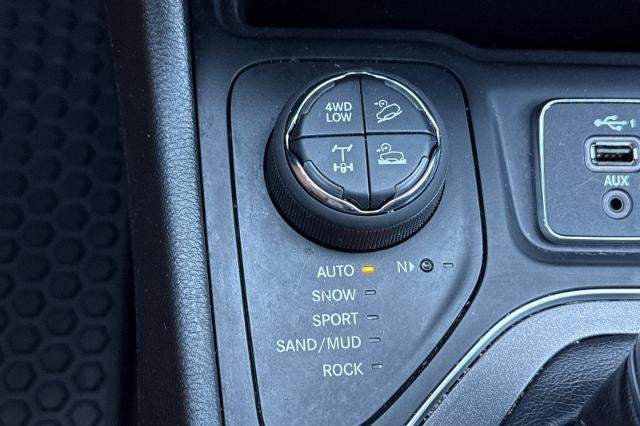 2022 Jeep Cherokee Trailhawk