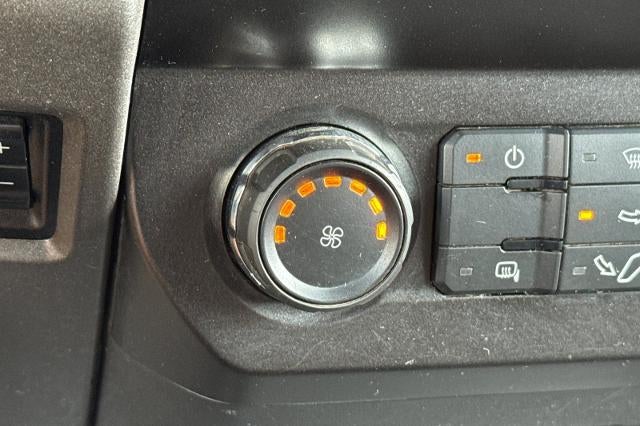 2022 Ford Super Duty F-350 SRW XL
