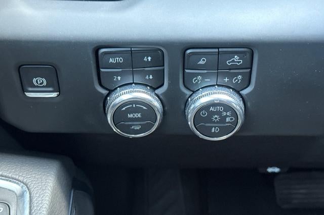 2026 GMC Sierra 2500HD Denali - Photo 39