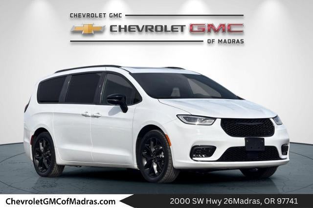 2025 Chrysler Pacifica
