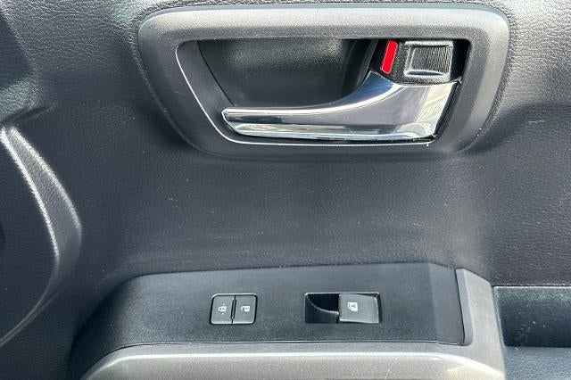 2021 Toyota Tacoma 4WD SR5