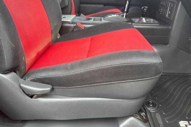 2012 Toyota FJ Cruiser BASE