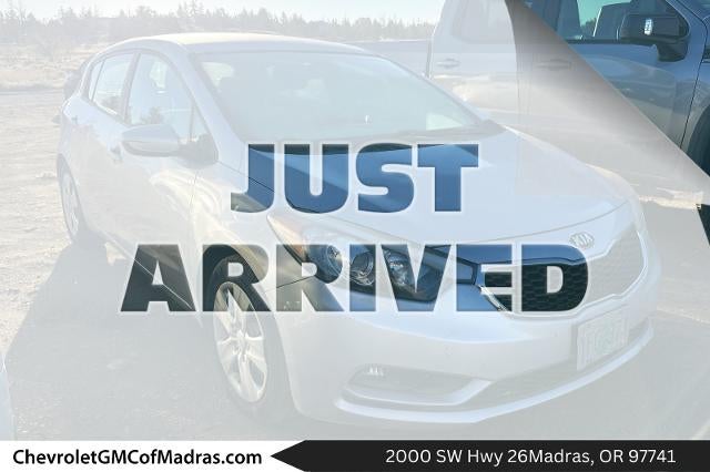 2016 Kia Forte 5-Door LX