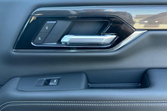 2025 GMC Yukon XL Elevation - Photo 20
