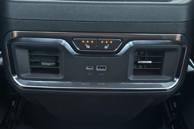 2026 GMC Sierra 3500HD Denali Ultimate - Photo 13