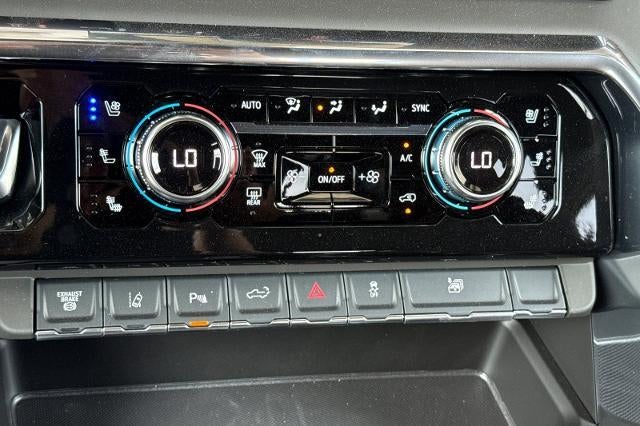 2026 GMC Sierra 3500 HD Denali Ultimate DRW