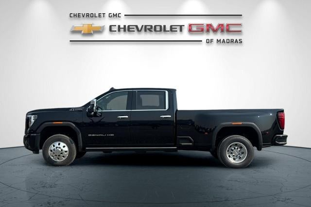 2026 GMC Sierra 3500 HD Denali Ultimate DRW