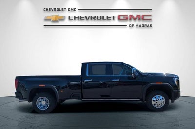 2026 GMC Sierra 3500 HD Denali Ultimate DRW