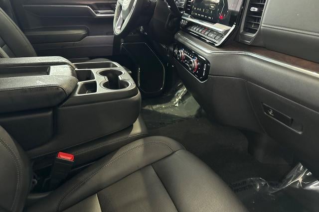 2024 GMC Sierra 1500 SLT - Photo 18