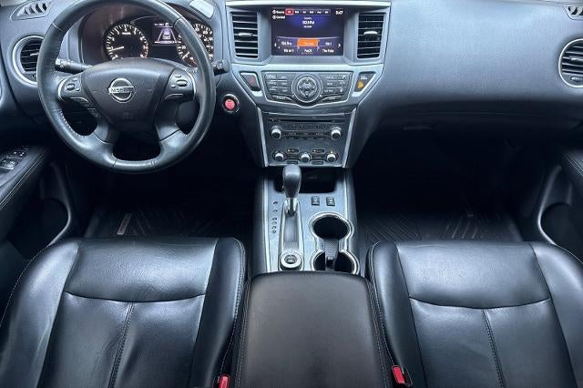 2018 Nissan Pathfinder SL