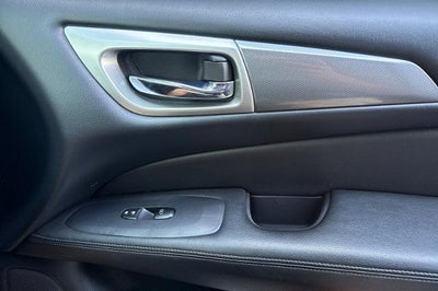 2018 Nissan Pathfinder SL