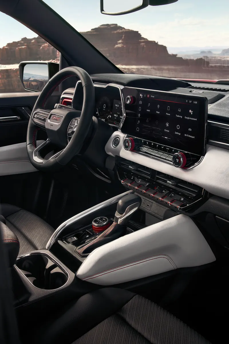 2026 GMC Canyon infotainment system at GMC of Madras in MADRAS OR